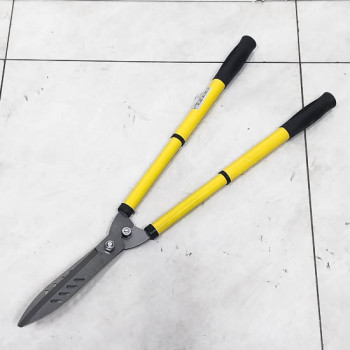 Өвсний хайч том