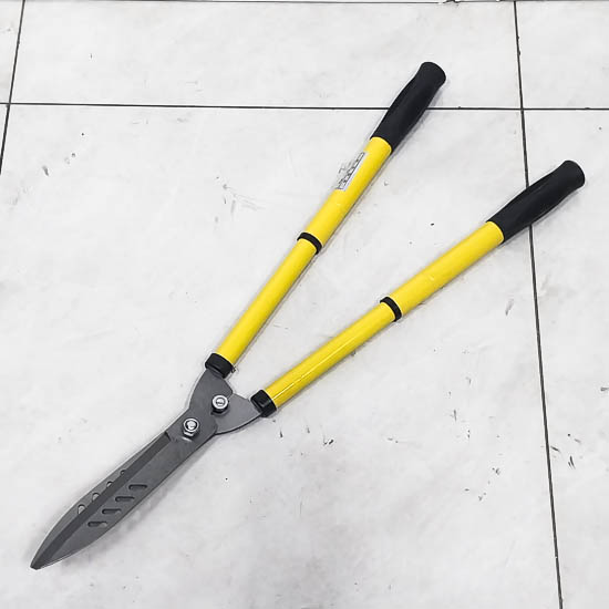 Өвсний хайч том