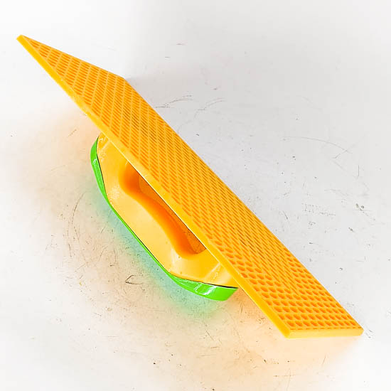 Шавар өнгөлөгч /том/